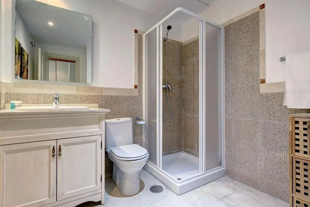 דירות מארבלה Stunning Duplex 5 Minutes From Puerto Banus ספרד